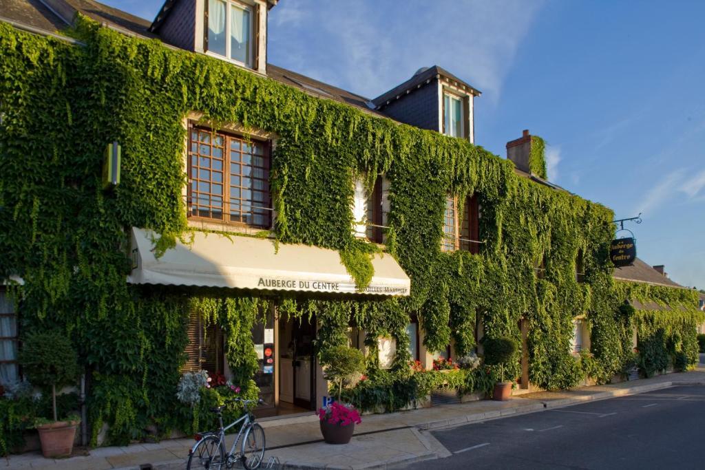 Logis Auberge Du Centre Chitenay Exterior photo
