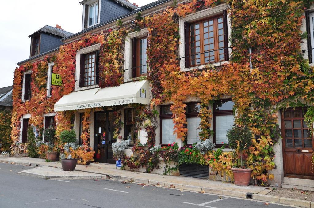 Logis Auberge Du Centre Chitenay Exterior photo